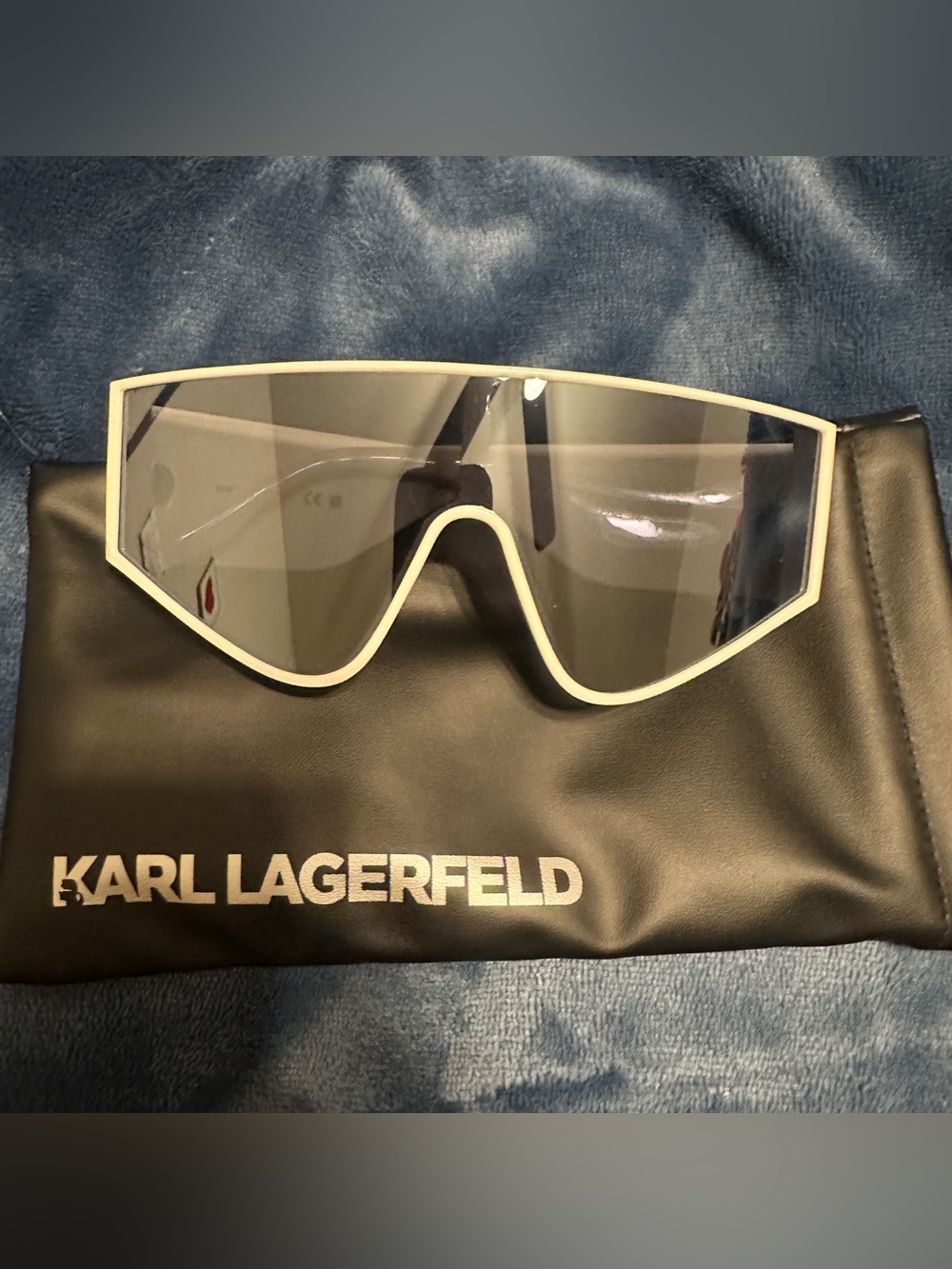 Karl Lagerfeld White Frame Shield Sunglasses with Gray Lenses (NWOT)
